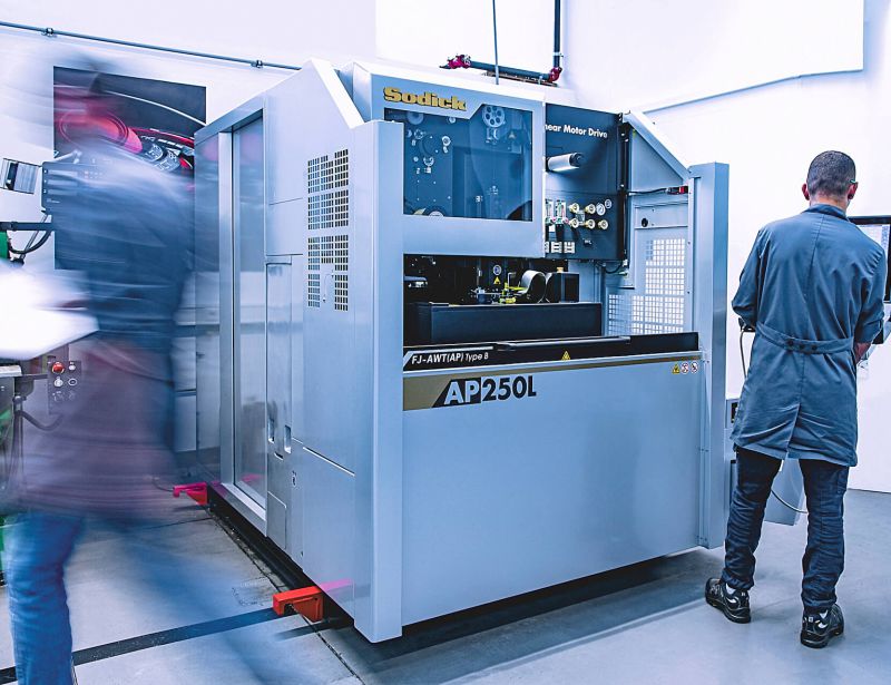 TEC Ebauches, manufacture horlogère Suisse, électroérosion à fil